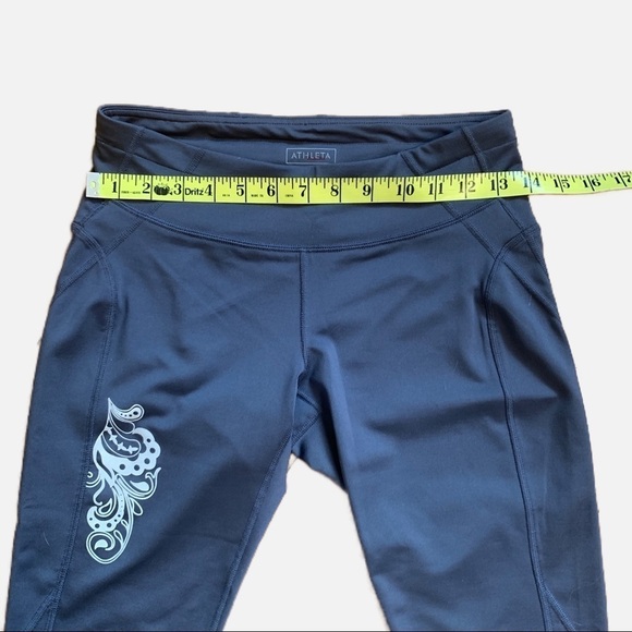 Athleta Yoga Bike Short Leggings Grey Size SP - Picture 7 of 12